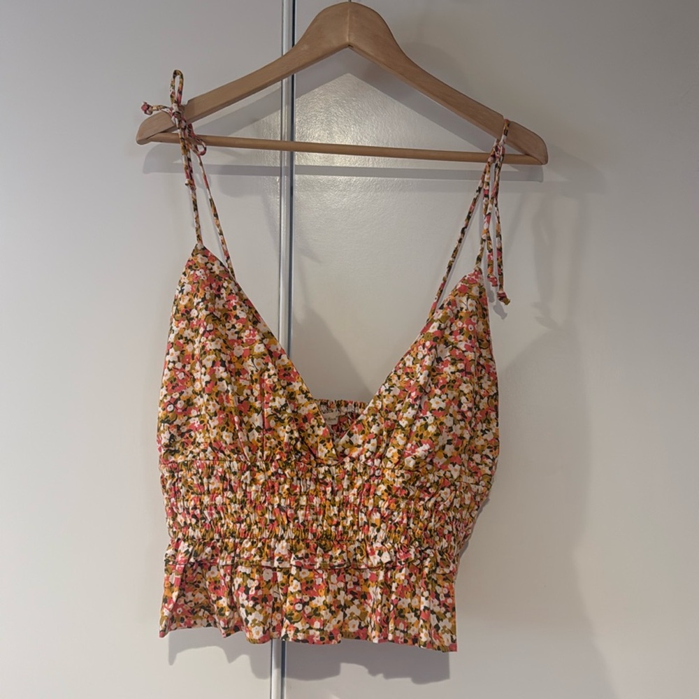 Sim & Sam Tie Strap cropped Top
